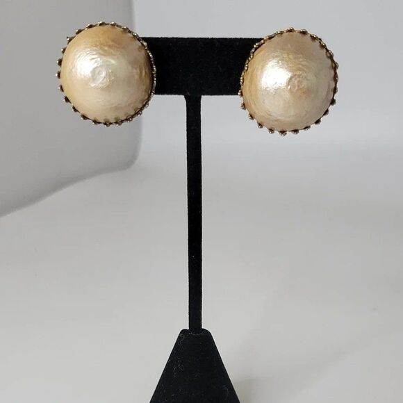 💎 Vtg Clip On Earrings - Picture 1 of 6